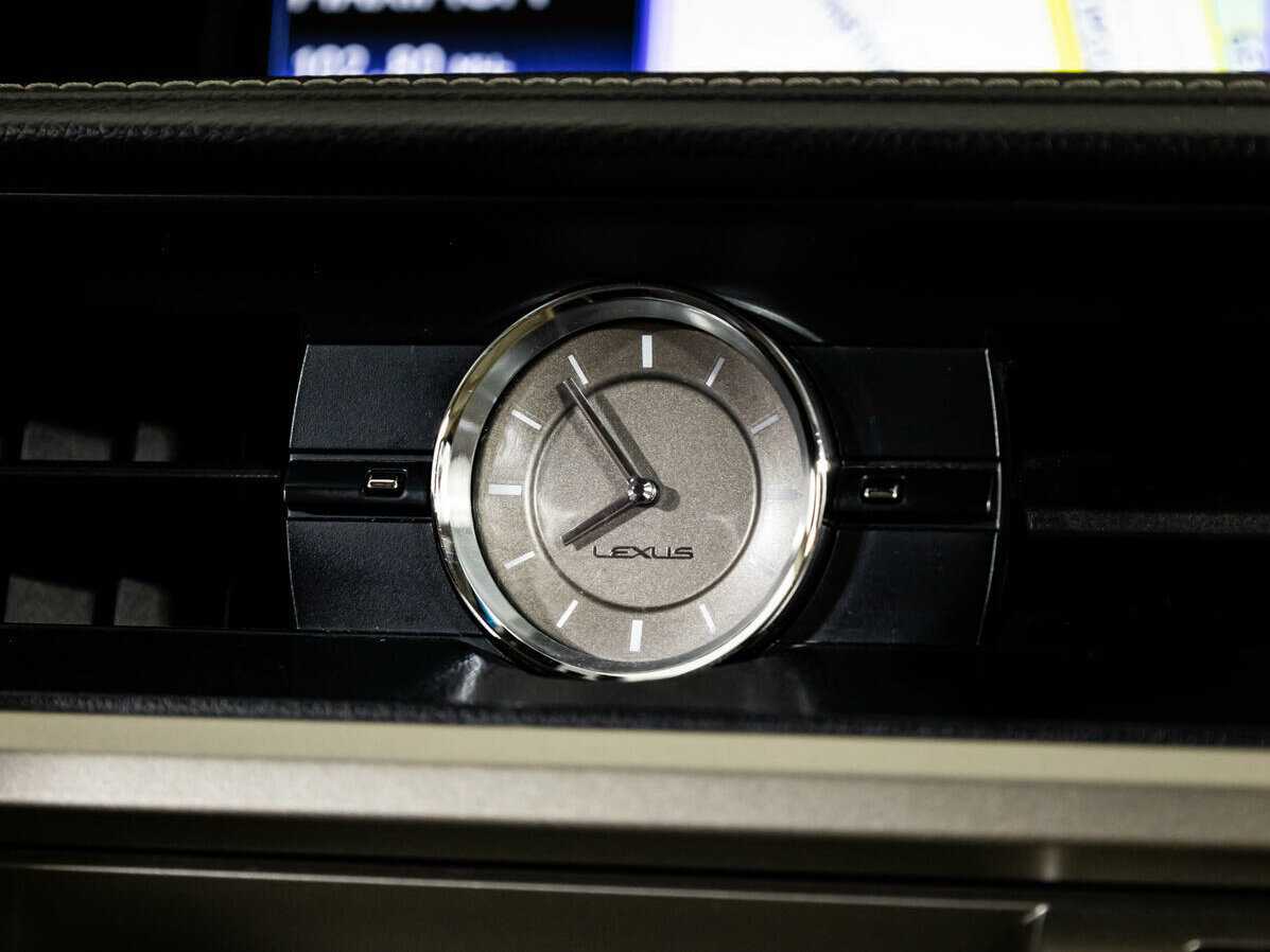 Б/У Лексус ЕС 2014 года. Фото: #16