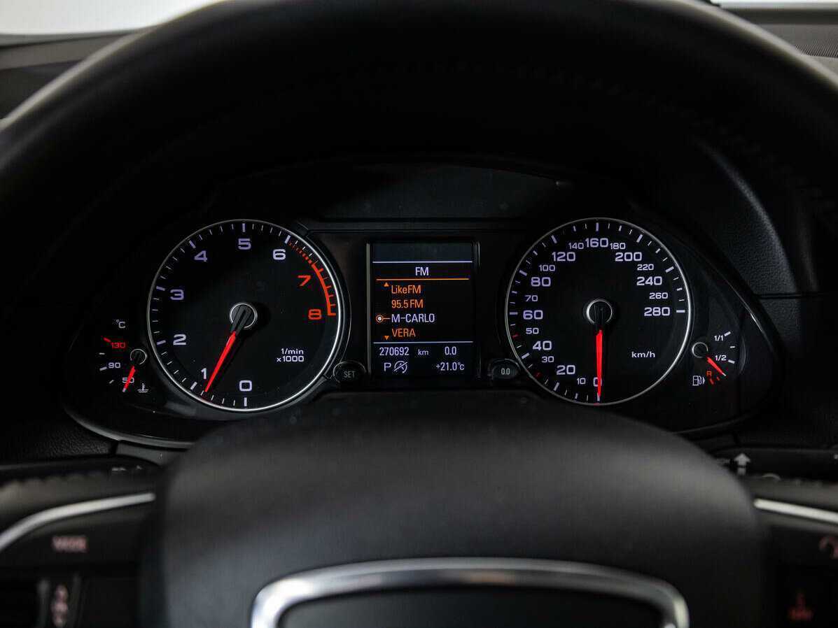 Б/У Ауди К5 2012 года. Фото: #9