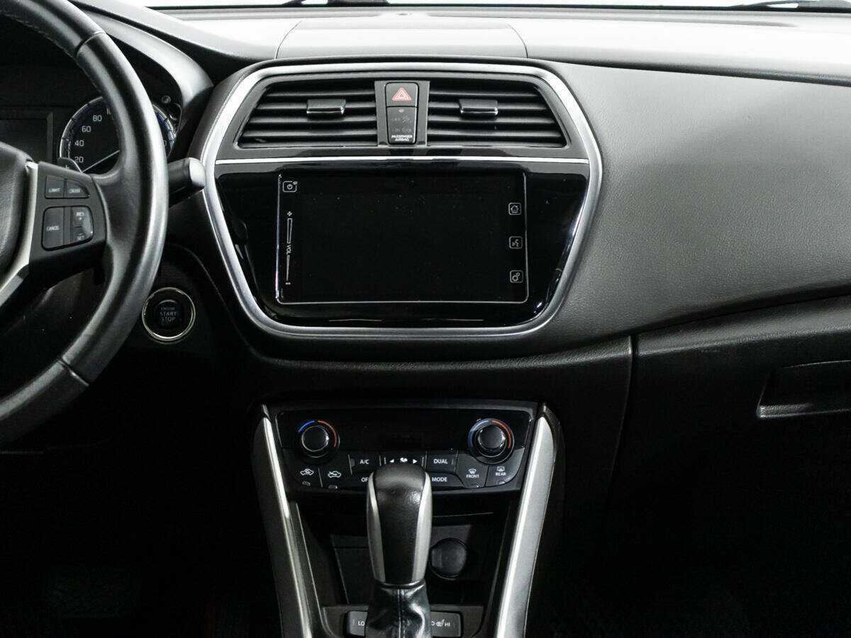 Б/У Сузуки С-Икс4 2021 года. Фото: #13