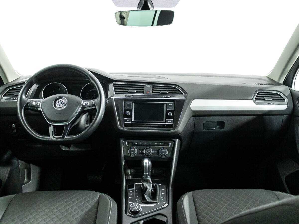 Б/У Фольксваген Тигуан 2018 года. Фото: #20