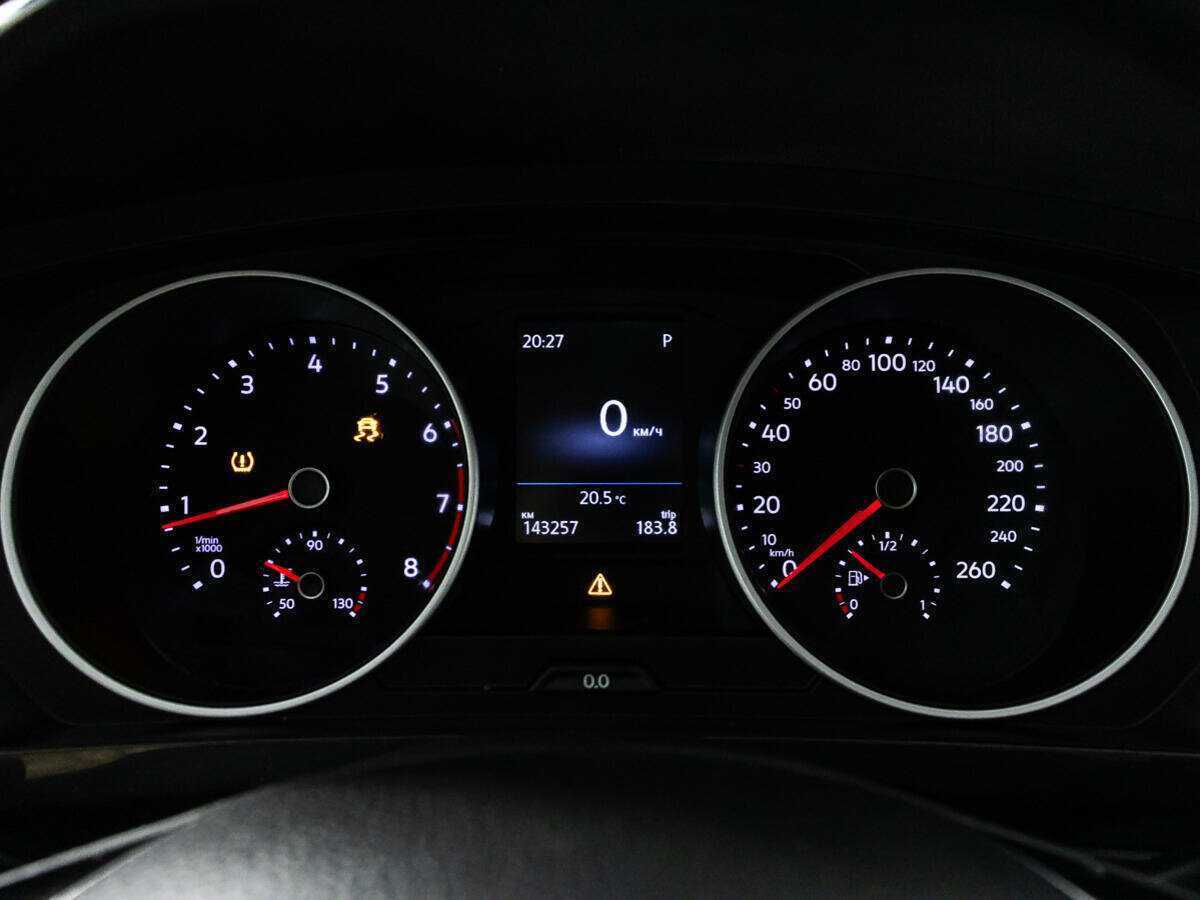 Б/У Фольксваген Тигуан 2017 года. Фото: #11