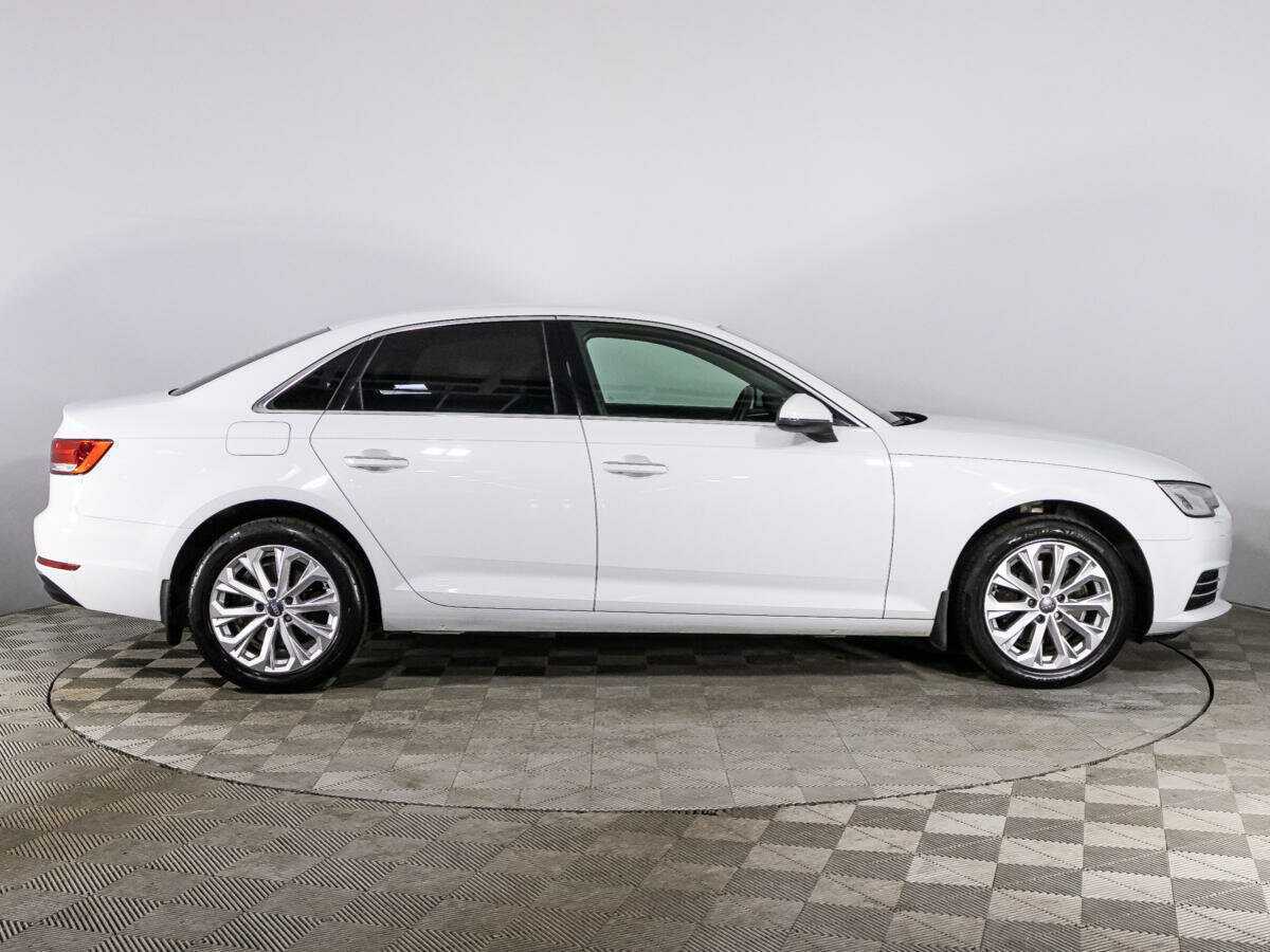 Б/У Ауди А4 2016 года. Фото: #3