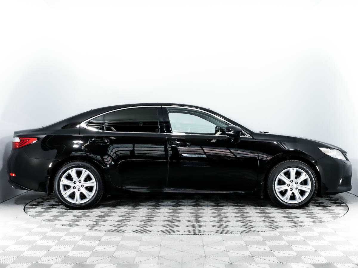 Б/У Лексус ЕС 2014 года. Фото: #3