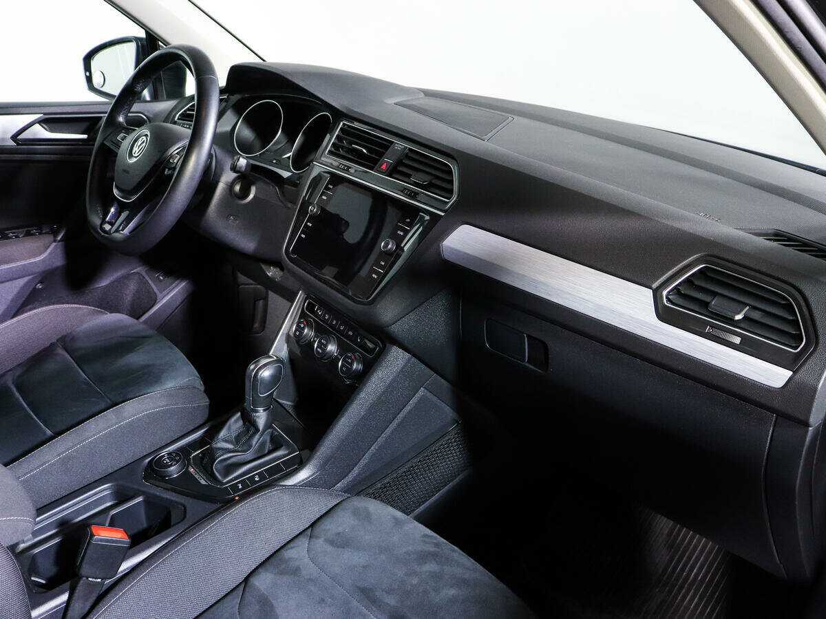 Б/У Фольксваген Тигуан 2018 года. Фото: #6