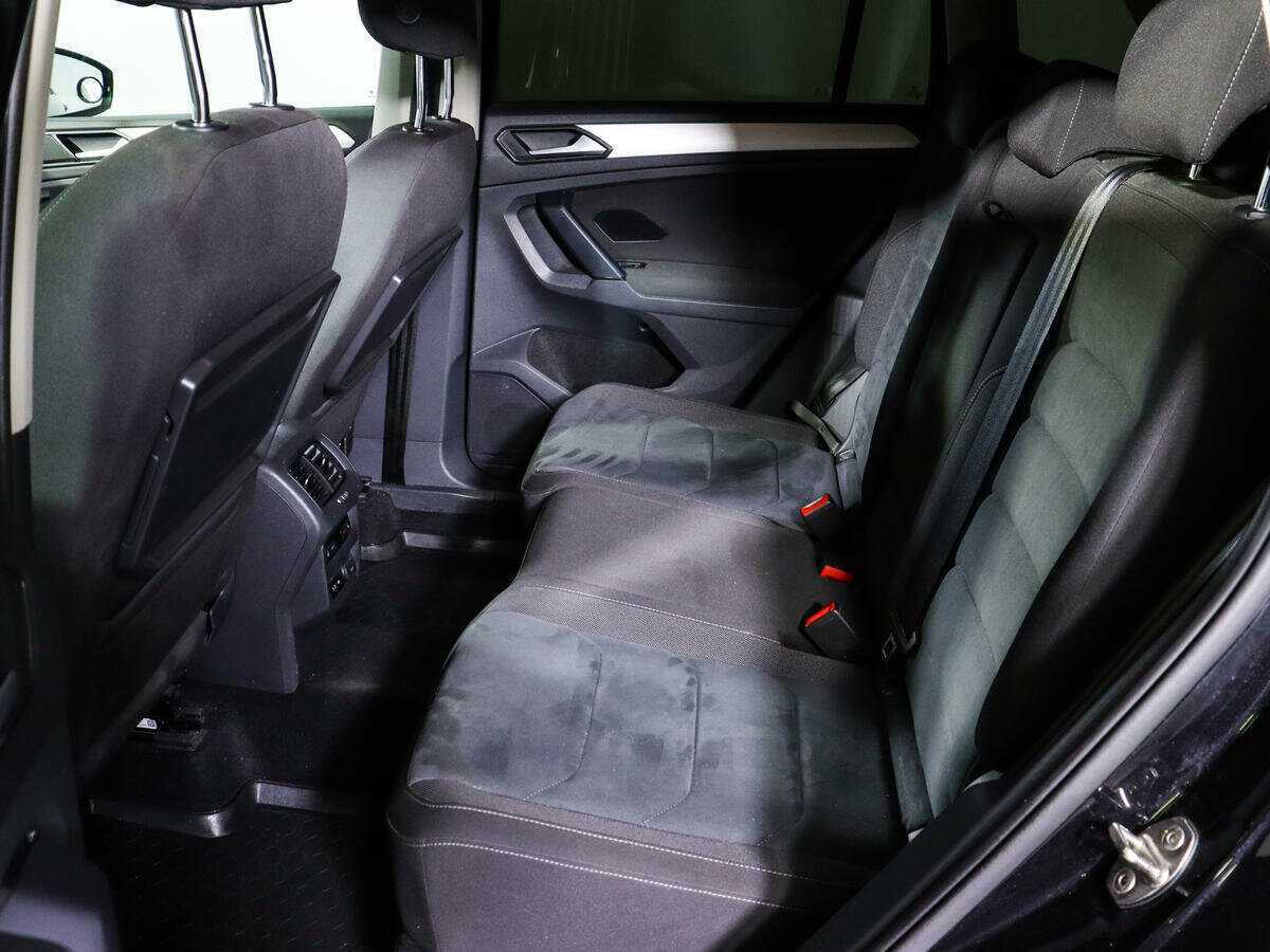 Б/У Фольксваген Тигуан 2018 года. Фото: #7