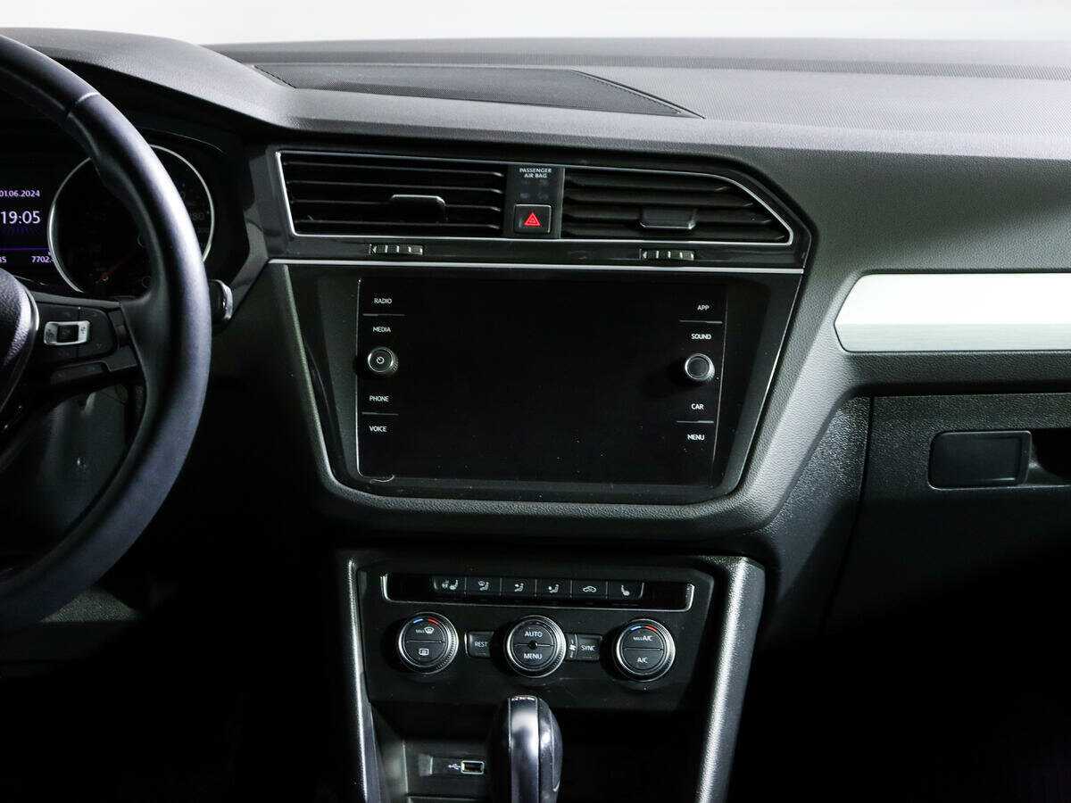 Б/У Фольксваген Тигуан 2018 года. Фото: #10