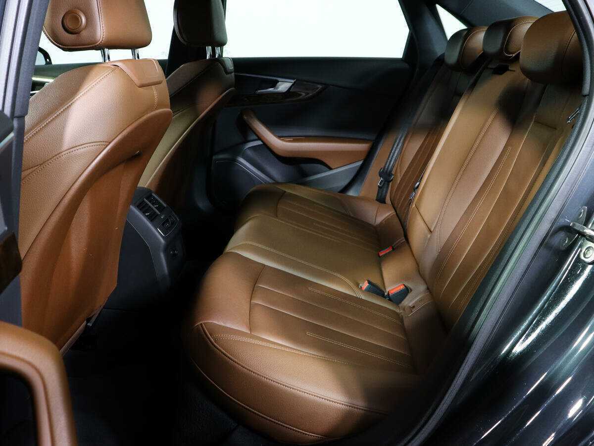 Б/У Ауди А4 2016 года. Фото: #9