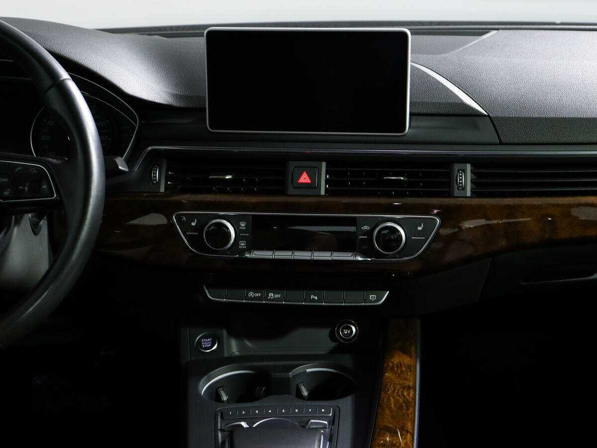 Б/У Ауди А4 2016 года. Фото: #12