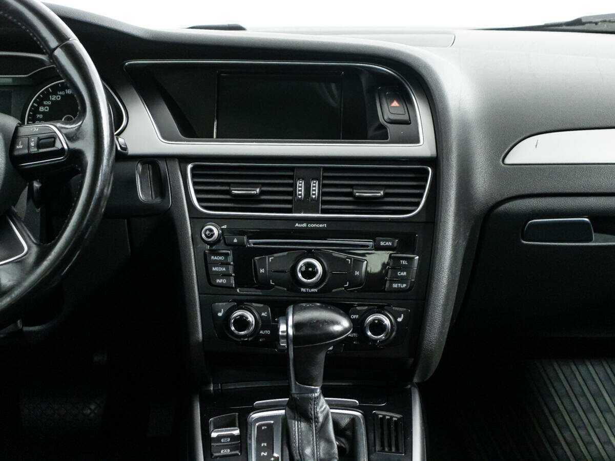 Б/У Ауди А4 2012 года. Фото: #13