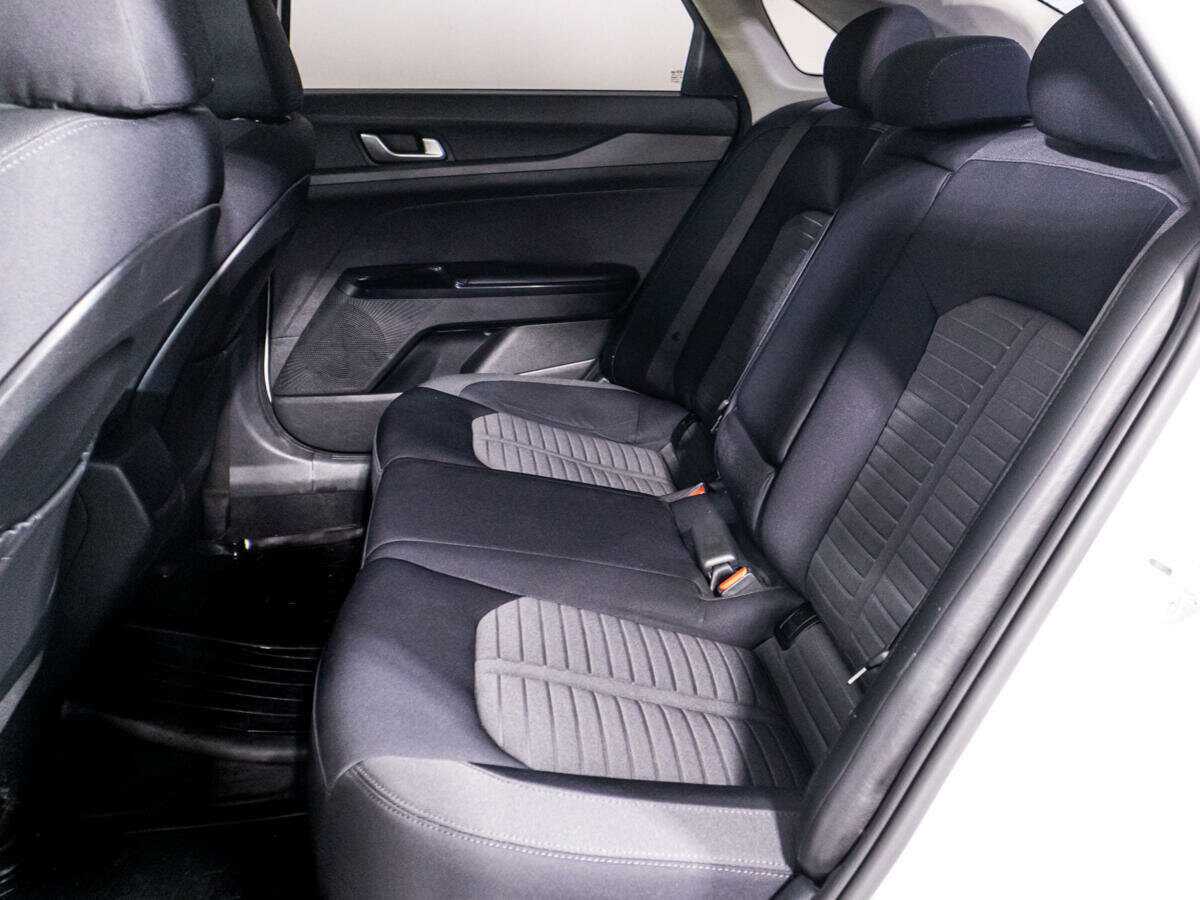 Б/У Киа К5 2021 года. Фото: #9