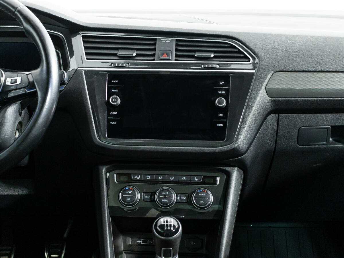 Б/У Фольксваген Тигуан 2019 года. Фото: #13