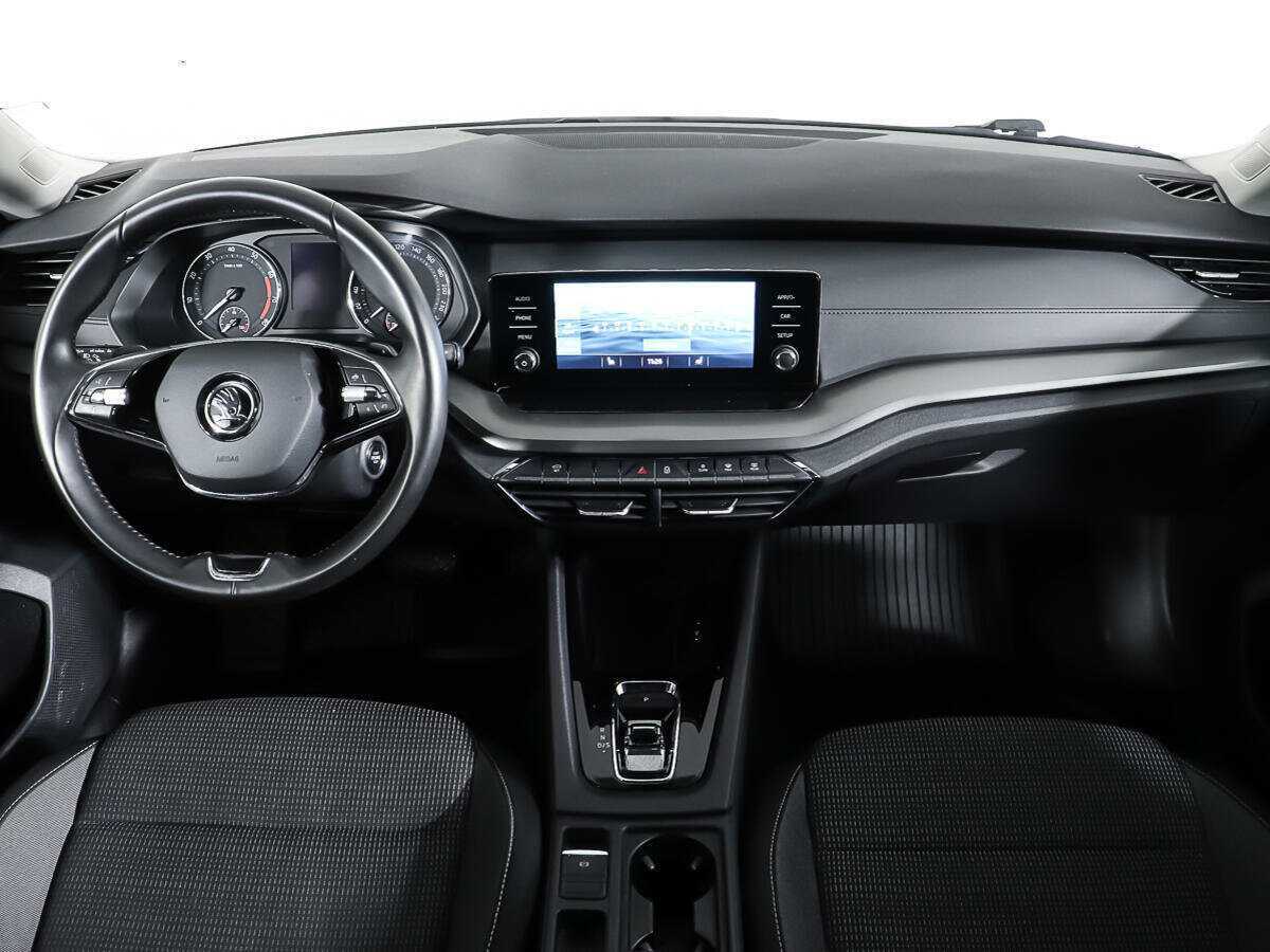 Б/У Шкода Октавия 2021 года. Фото: #10