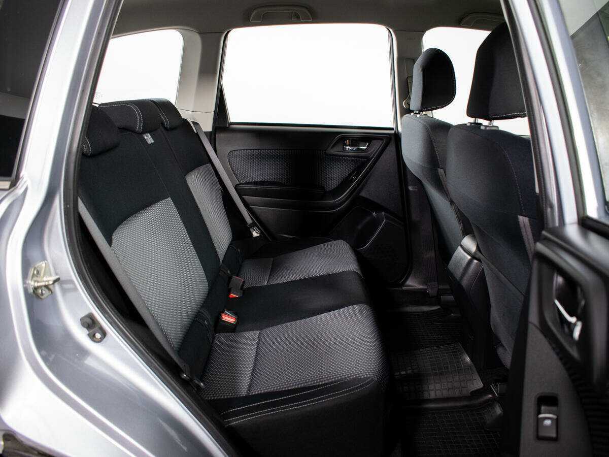 Б/У Субару Форестер 2017 года. Фото: #7