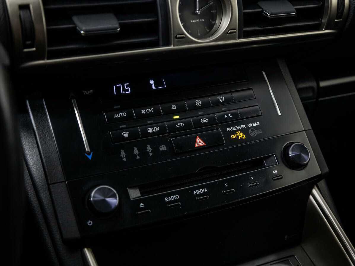 Б/У Лексус ИС 2014 года. Фото: #12