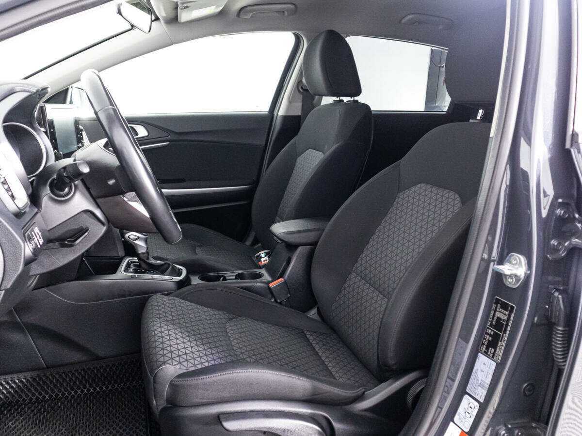 Б/У Киа Сид 2022 года. Фото: #14