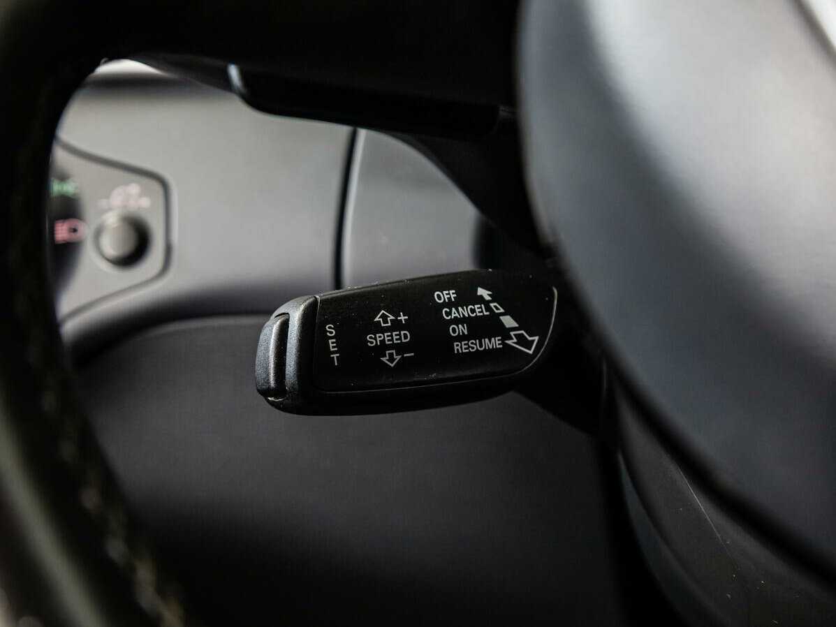 Б/У Ауди А4 2012 года. Фото: #16