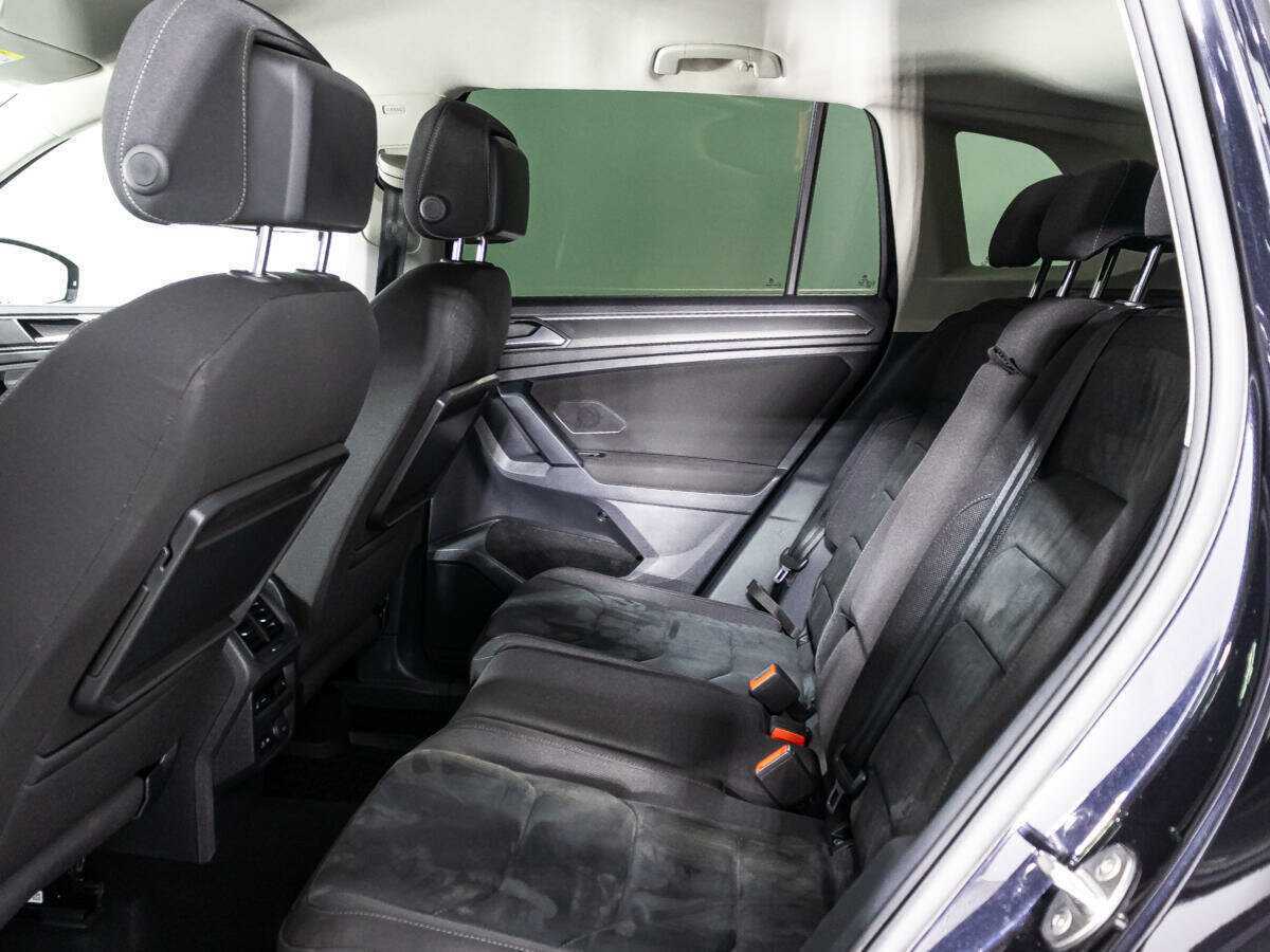 Б/У Фольксваген Тигуан 2018 года. Фото: #9