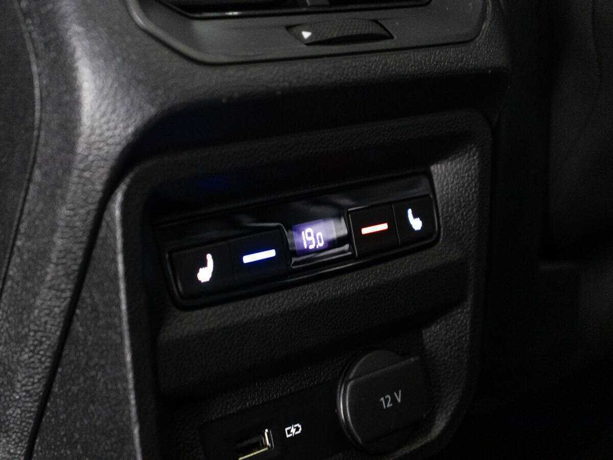 Б/У Фольксваген Тигуан 2018 года. Фото: #17