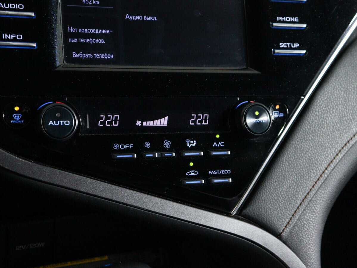 Б/У Тойота Камри 2019 года. Фото: #16