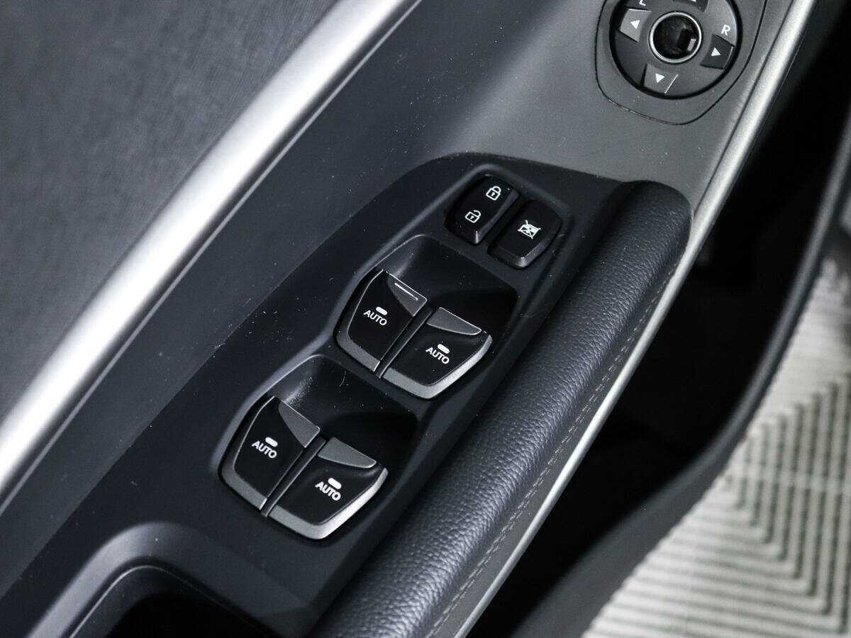 Б/У Хендай Санта Фе 2015 года. Фото: #13