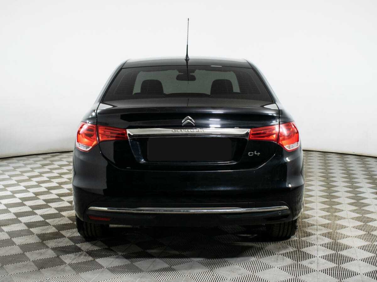 Б/У Ситроен Ц4 2018 года. Фото: #4