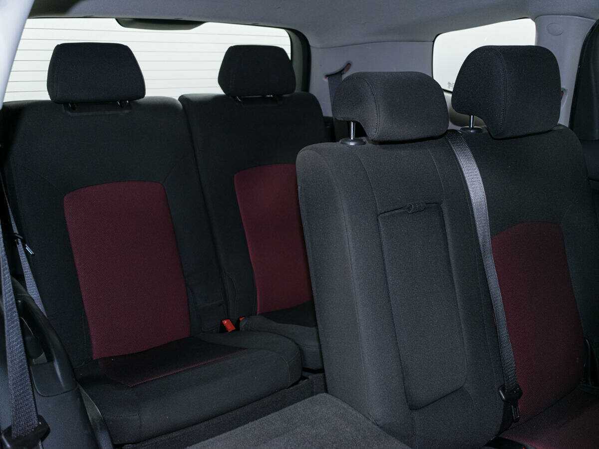 Б/У Шевроле Орландо 2014 года. Фото: #12