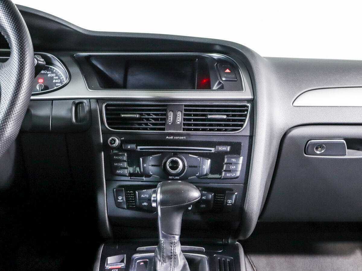 Б/У Ауди А4 2012 года. Фото: #10