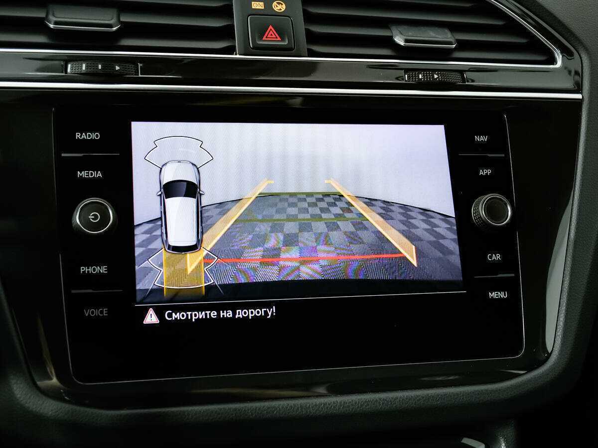 Б/У Фольксваген Тигуан 2021 года. Фото: #13