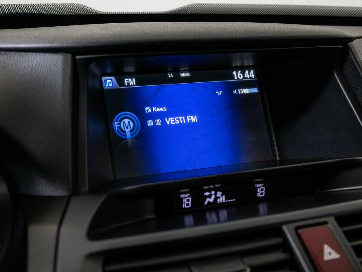 Б/У Хонда Кросстур 2014 года. Фото: #12