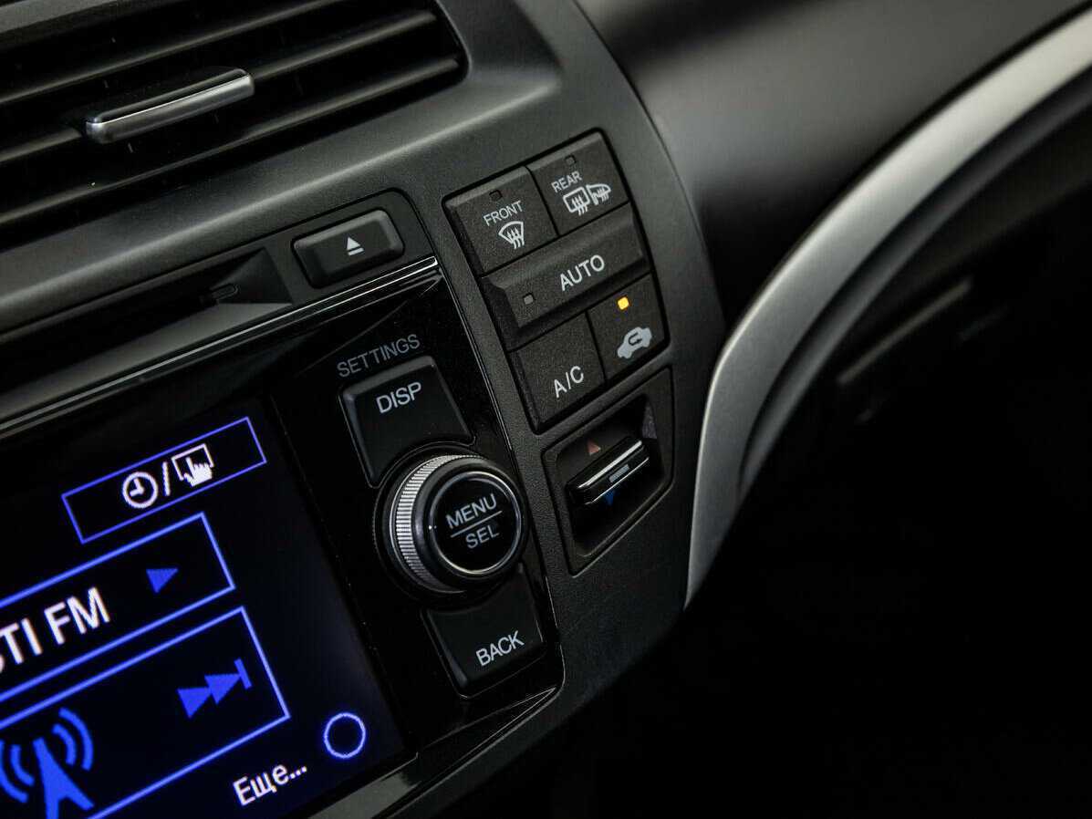 Б/У Хонда Кросстур 2014 года. Фото: #14