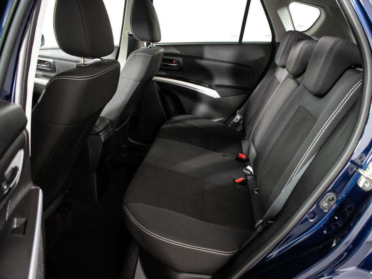 Б/У Сузуки С-Икс4 2020 года. Фото: #9