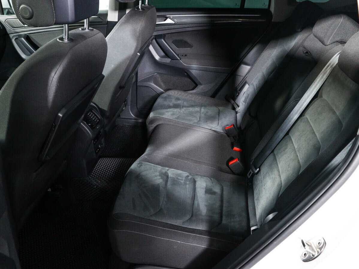 Б/У Фольксваген Тигуан 2019 года. Фото: #9