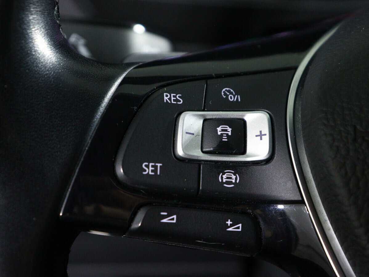 Б/У Фольксваген Тигуан 2019 года. Фото: #20