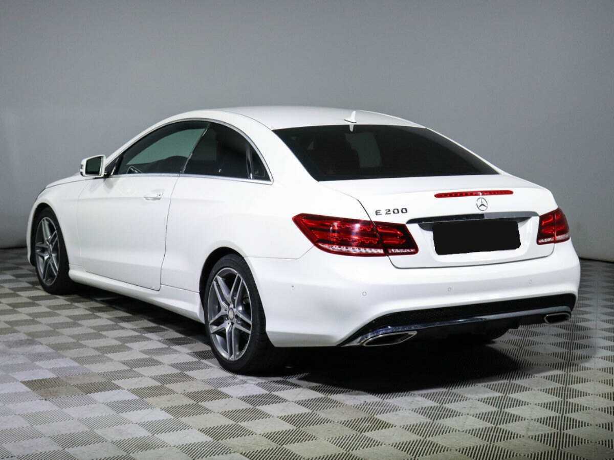 Б/У Мерседес-Бенц Е-Класс 2013 года. Фото: #5