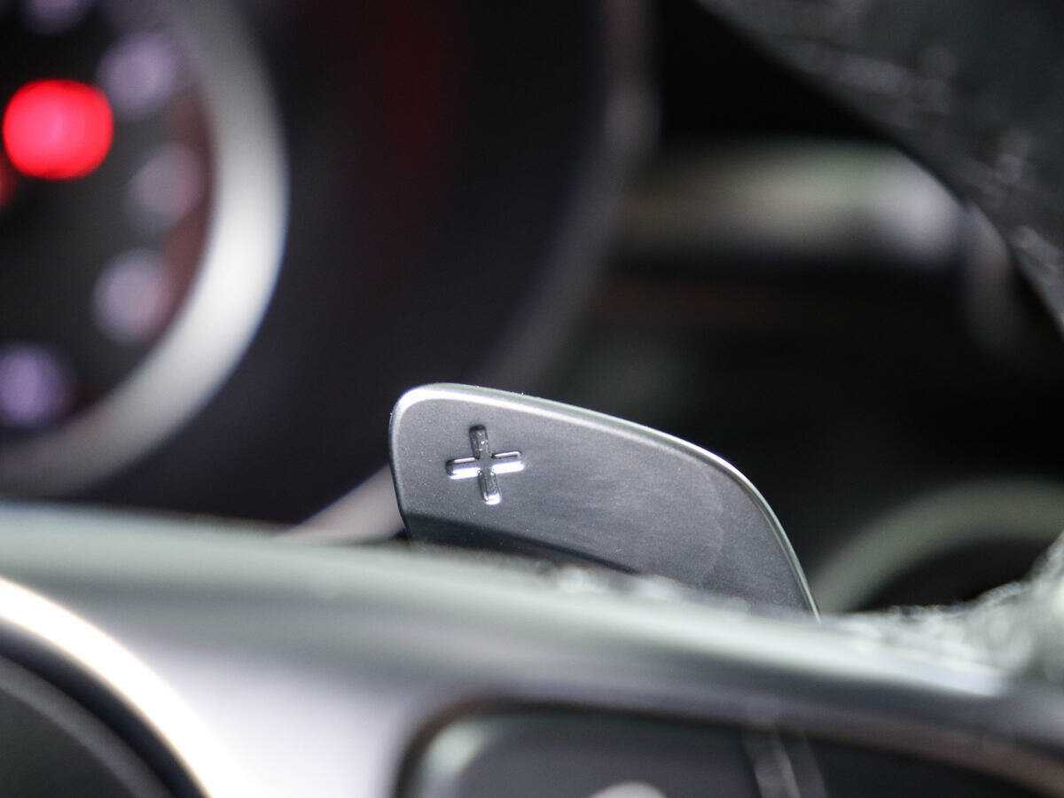 Б/У Мерседес-Бенц Ц-Класс 2017 года. Фото: #15