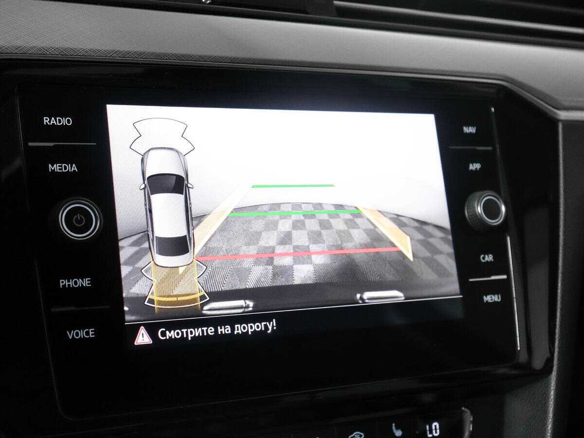 Б/У Фольксваген Пассат 2020 года. Фото: #17