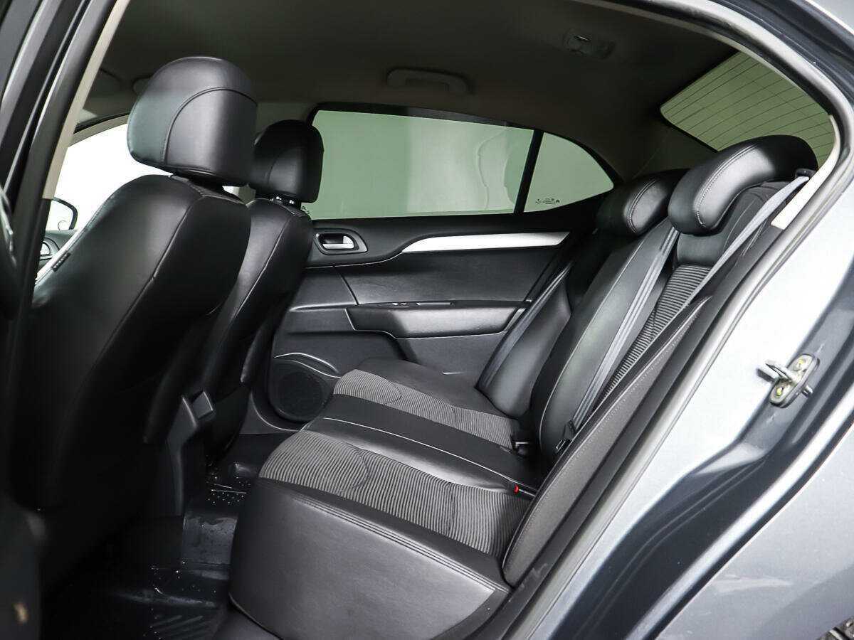 Б/У Ситроен Ц4 2014 года. Фото: #9