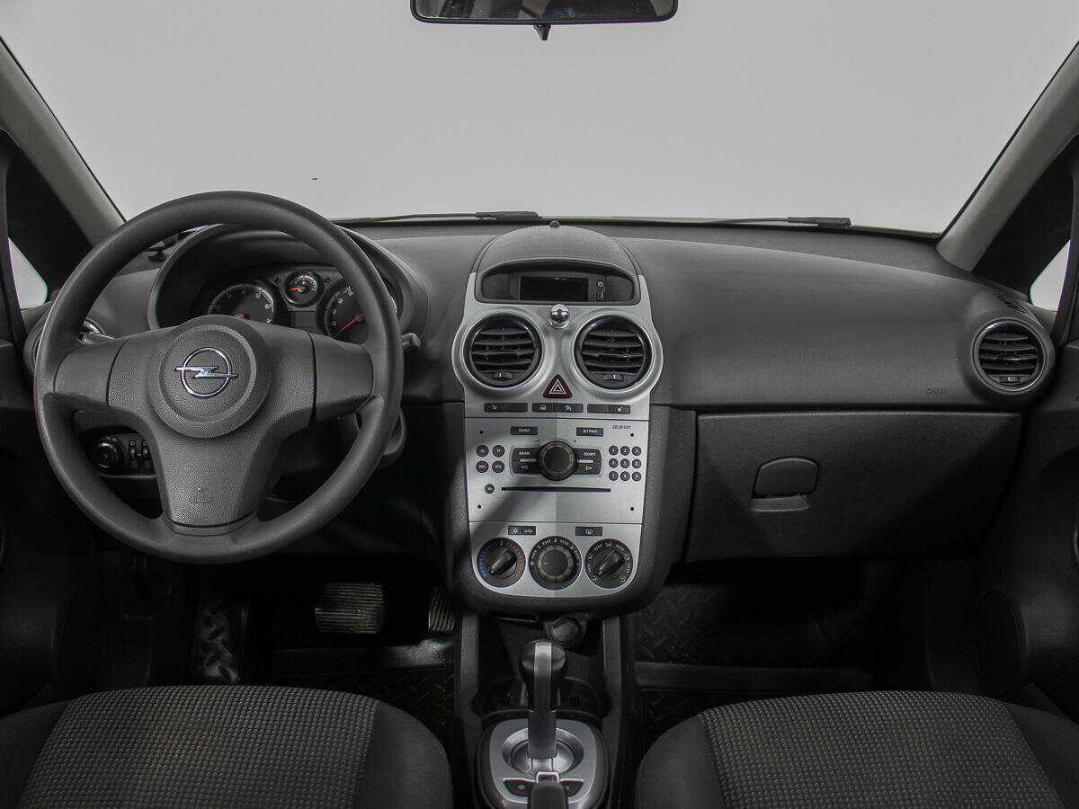 Б/У Опель Корса 2012 года. Фото: #12