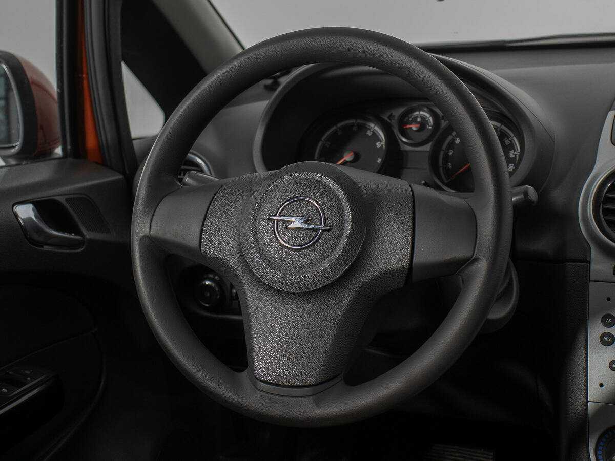 Б/У Опель Корса 2012 года. Фото: #14