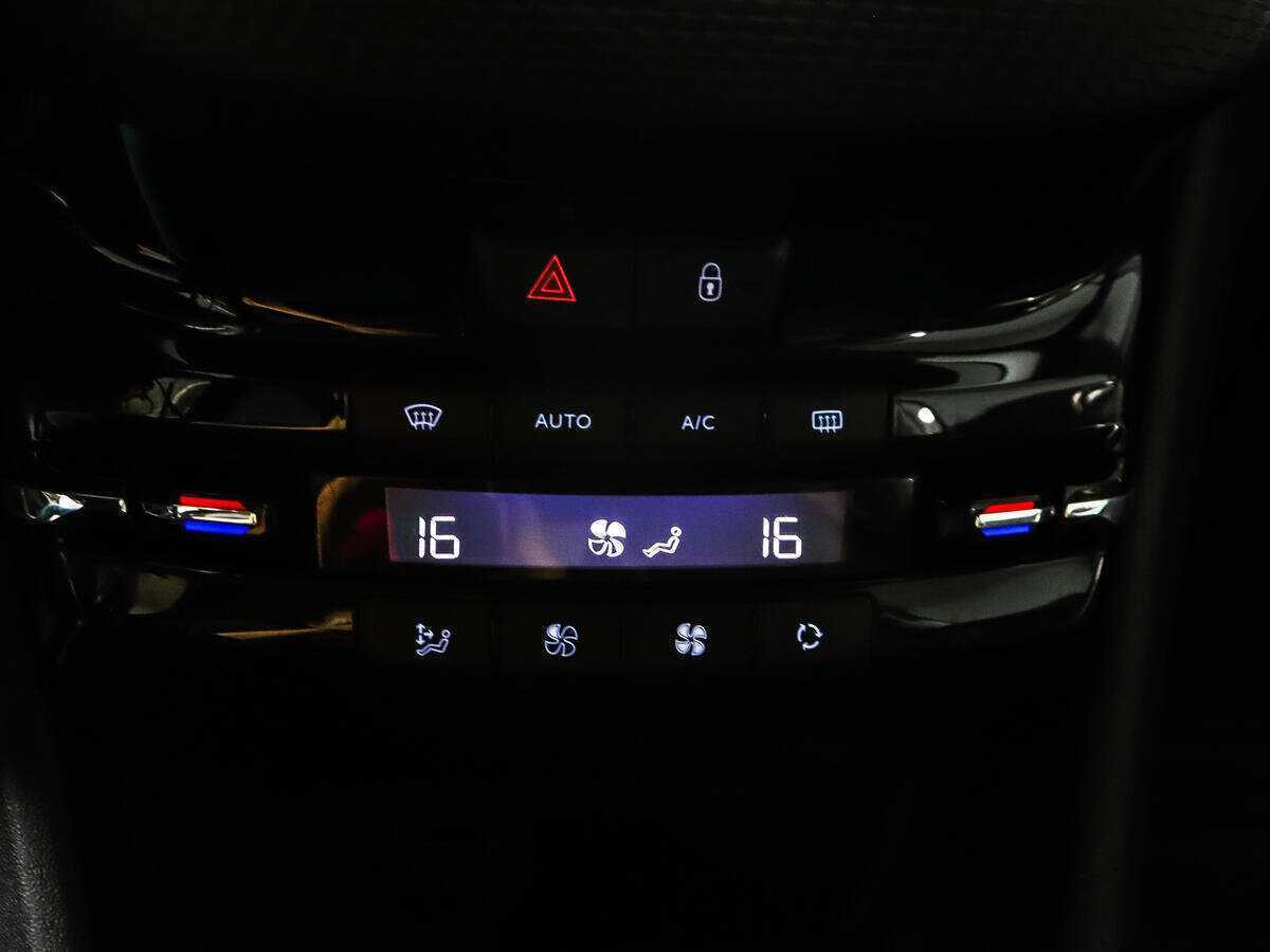 Б/У Пежо 2008 2014 года. Фото: #13