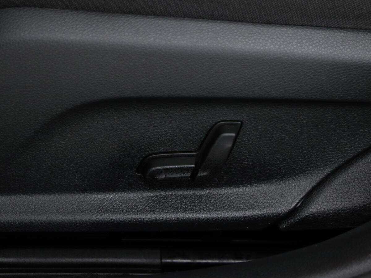 Б/У Мерседес-Бенц Ц-Класс 2018 года. Фото: #14