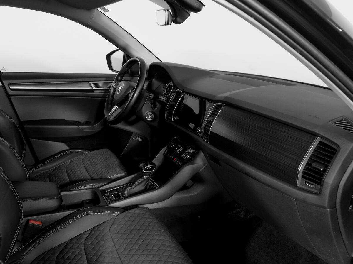 Б/У Шкода Кодиак 2018 года. Фото: #8