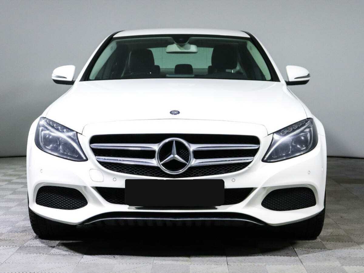 Б/У Мерседес-Бенц Ц-Класс 2016 года. Фото: #1