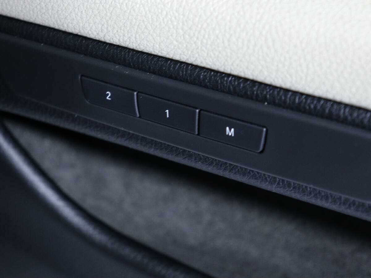 Б/У БМВ 5 серии 2012 года. Фото: #15