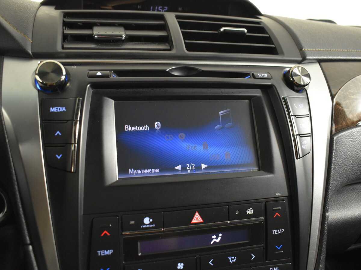 Б/У Тойота Камри 2017 года. Фото: #18