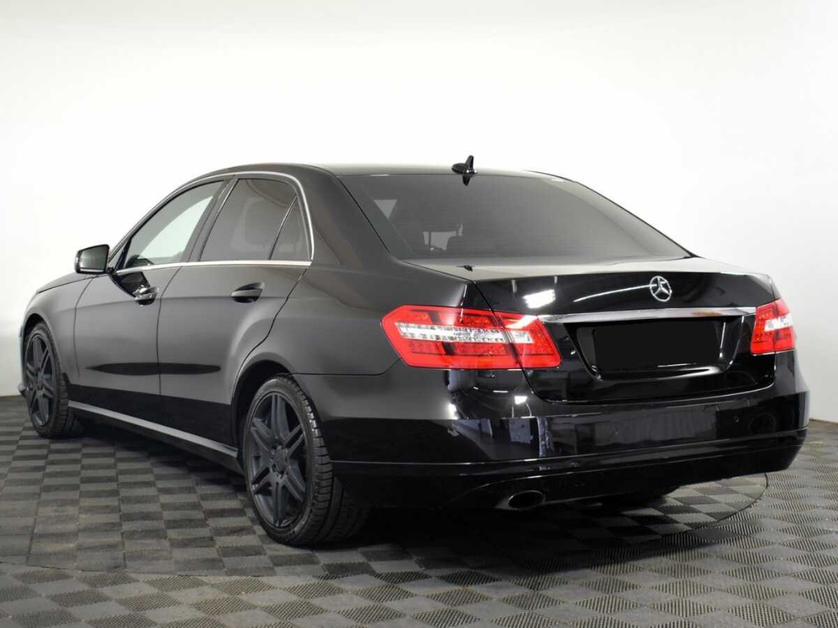 Б/У Мерседес-Бенц Е-Класс 2012 года. Фото: #5