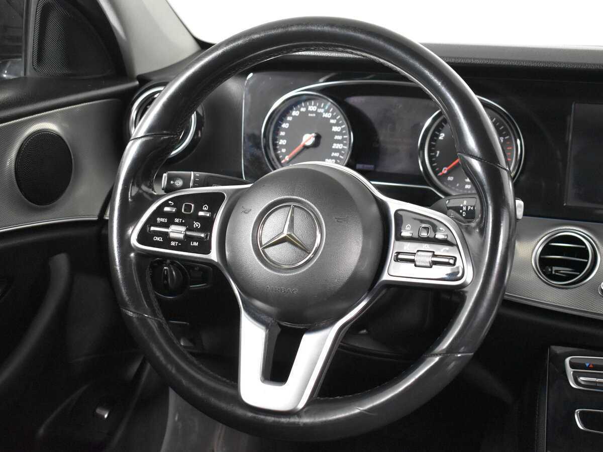 Б/У Мерседес-Бенц Е-Класс 2018 года. Фото: #9