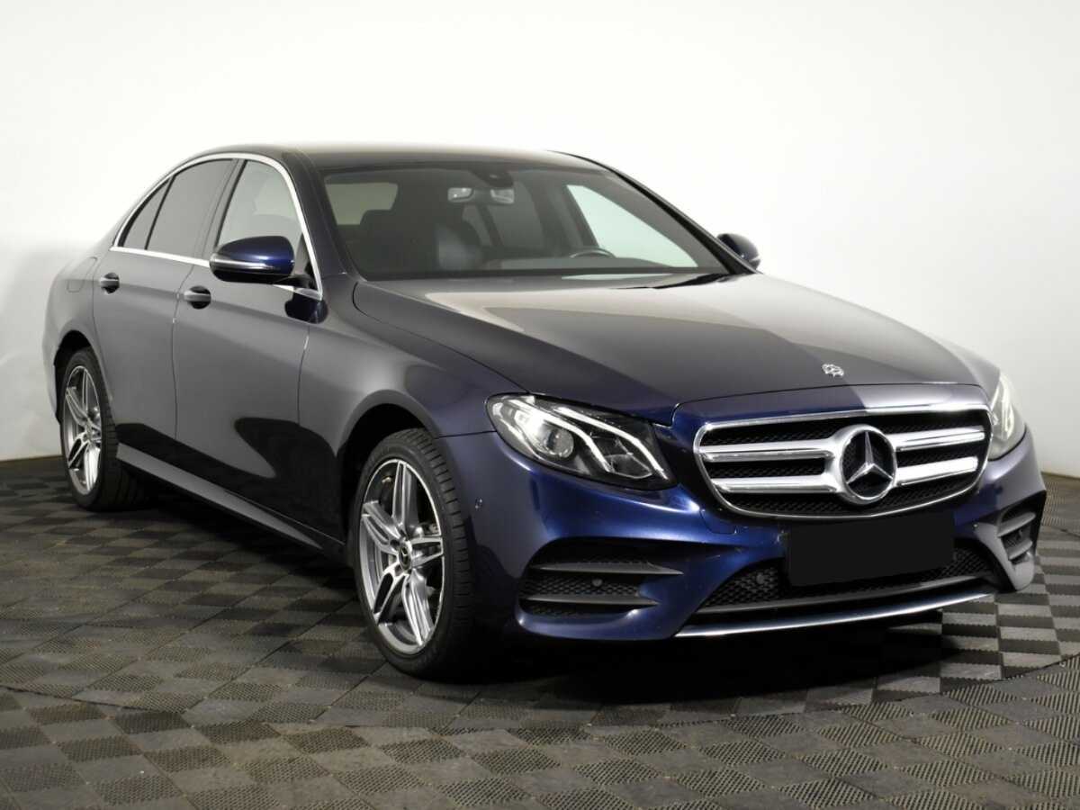 Б/У Мерседес-Бенц Е-Класс 2019 года. Фото: #2