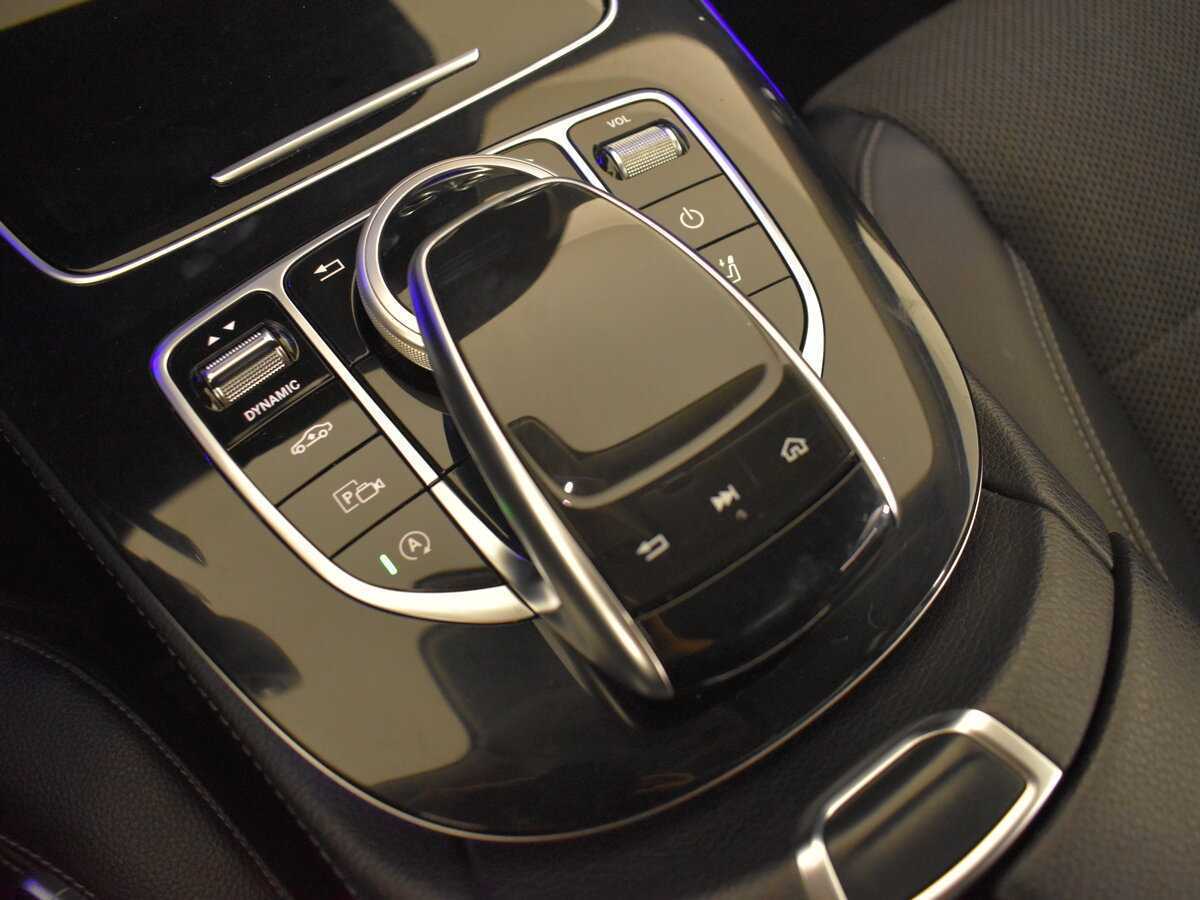 Б/У Мерседес-Бенц Е-Класс 2017 года. Фото: #15