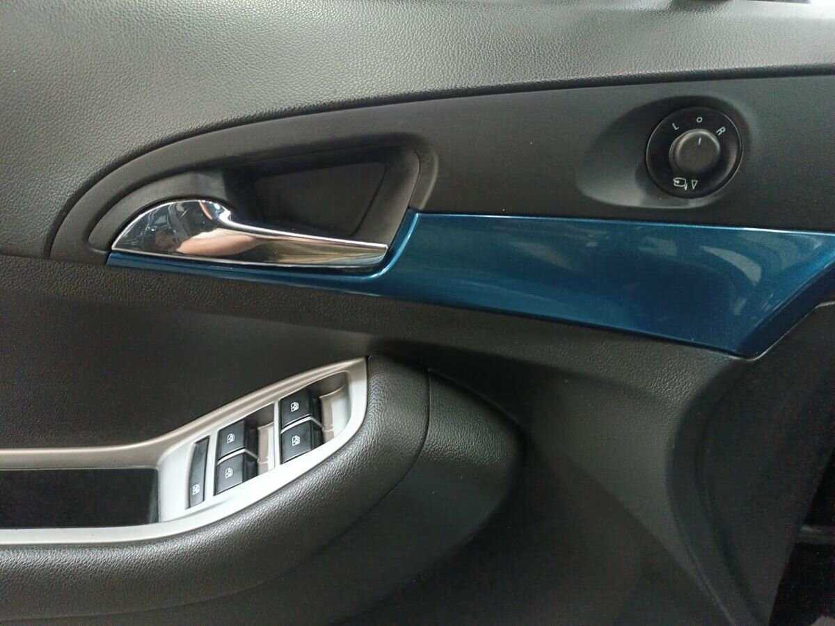 Б/У Шевроле Орландо 2012 года. Фото: #15